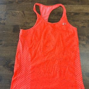 Like new under armour tank